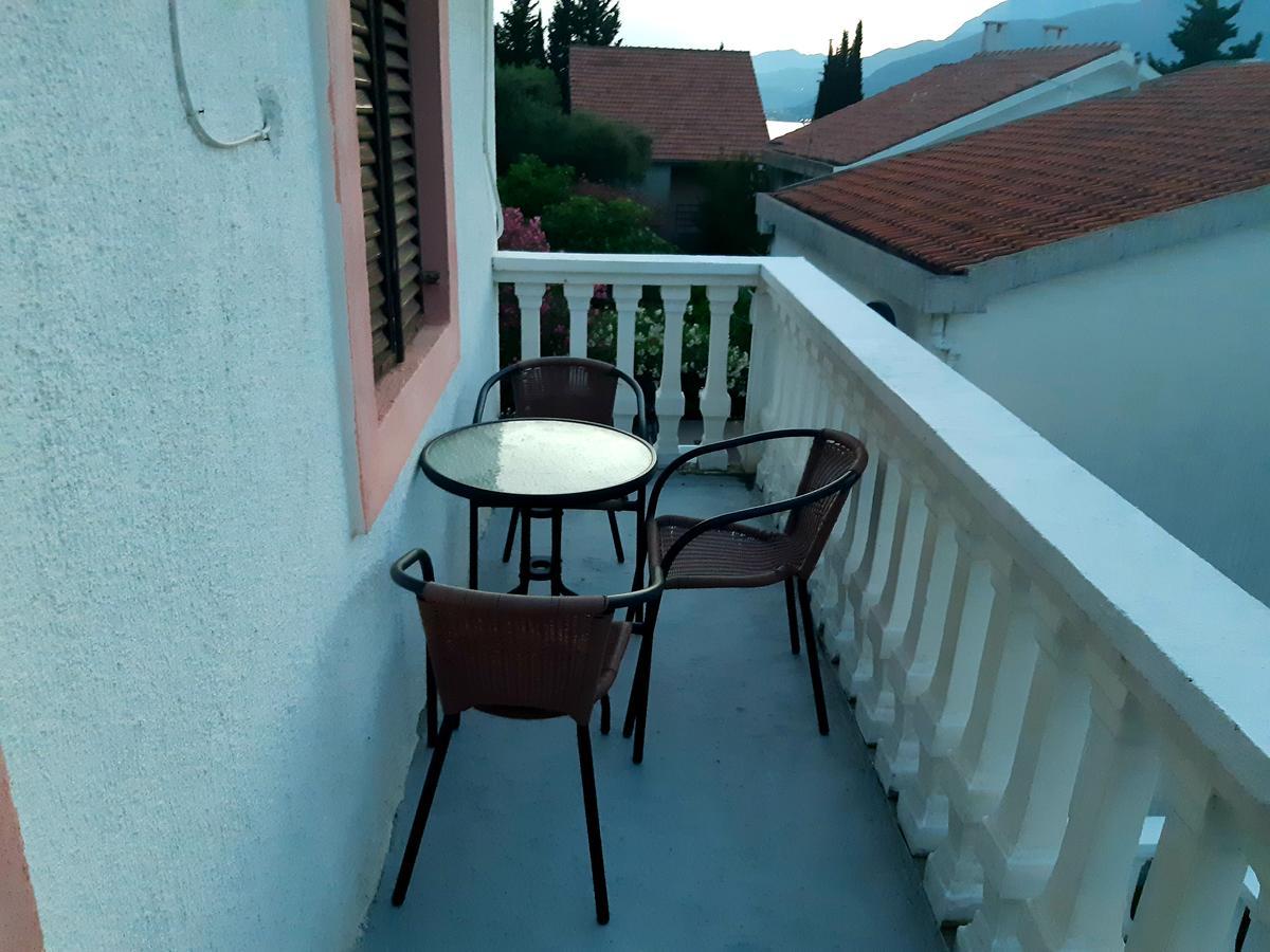 Apartments Ceca Tivat Exteriér fotografie